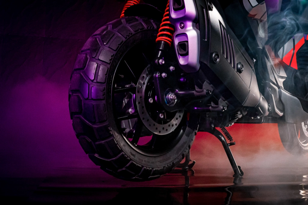 Die Aprilia SR GT 400 Rally Replica ist READY FOR ANYTHING